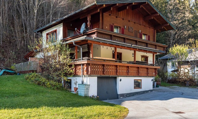 Koessen Apartment | Apartment 'Petra Top 3' with Mountain View, Shared Garden and Wi-Fi