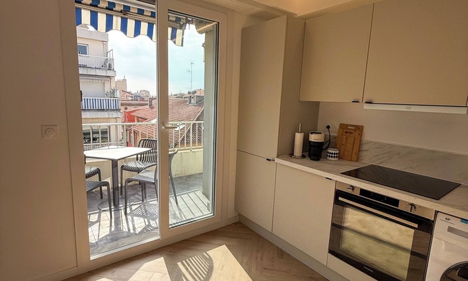 Cimiez Apartment | Apartment port de Nice 4 persons, fully equipped high prestations balcony