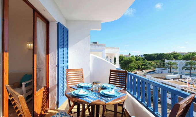 Cala Marcal Apartment | Apartment Posidonia close to the Sea with Wi-Fi & Balcony