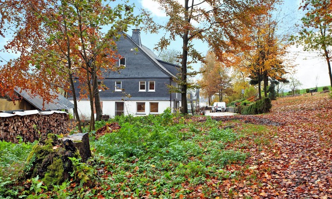 Untervalme Apartment | Apartment 'Richters Hof' with Mountain View, Shared Garden and Wi-Fi