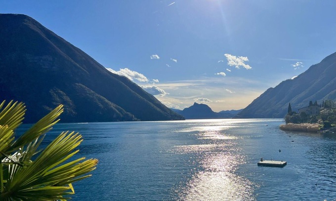 Valsolda Apartment | Apartment right on the lake with garden and beach in a romantic oasis