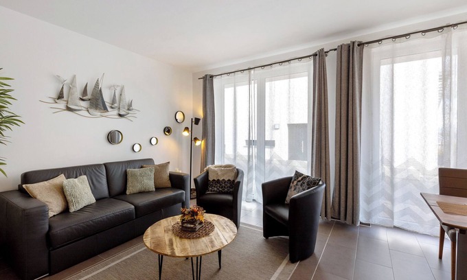 Mucheln Apartment | Apartment 'Seeperle - Marina Mücheln' with Lake View, Private Terrace and Wi-Fi