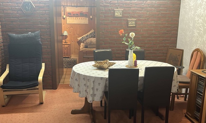 Baunatal Apartment | Apartment 'Souterrainwohnung Zum Leiselsee' with Shared Garden and Wi-Fi