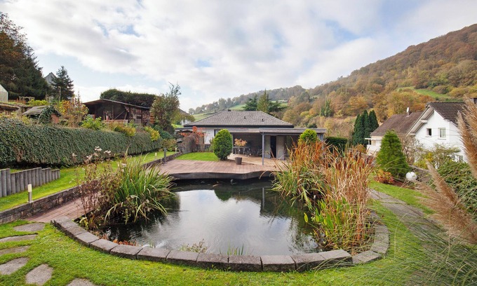 Dausenau Apartment | Apartment 'Standfuss' with Private Terrace, Private Garden and Wi-Fi