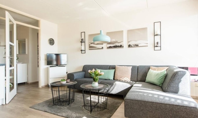 Municipality of Ameland Apartment | Apartment Strandbur 4 on the ground floor on the sunny south side - pets welcome