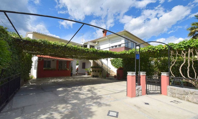 Sveti Anton Apartment | Apartment Tavcar 2 with balcony