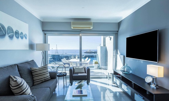 Playa de Mogan Apartment | Apartment "Teresita Mogamar BeachFront" next to the Beach with Sea View