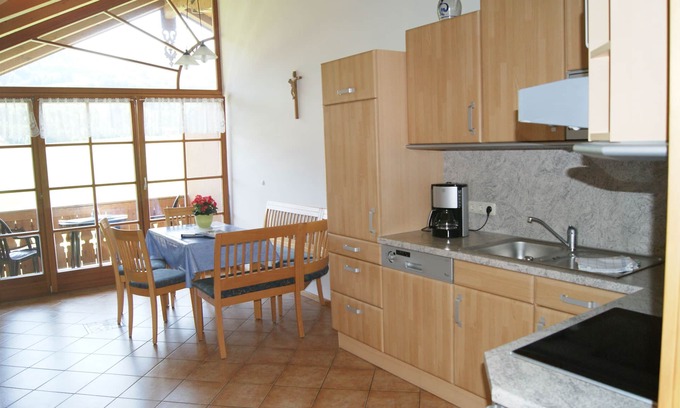 Frasdorf Apartment | Apartment up to 4 people- Wendelstein- 65 sqm, 2 bedrooms, kitchen, satellite TV, balcony, private entrance, non-smoking