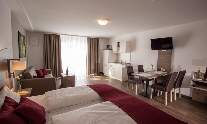Schwabbach Bed & Breakfast | Apartment - Wein & Bett Weihbrecht