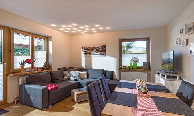 Kirchberg in Tirol Apartment | Apartment with 2 sleeping rooms and garden