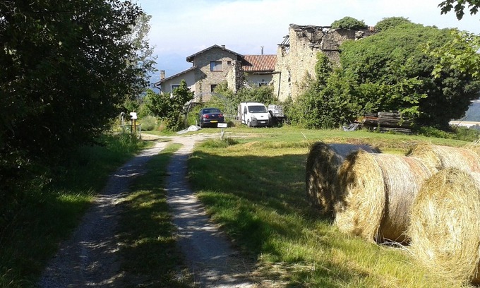 Castellino Tanaro Apartment | Apartment with beautiful 180 degrees view on the Alps!