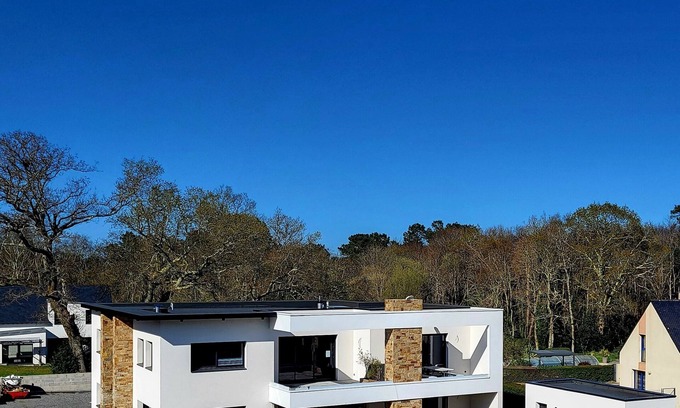 Riec-sur-Belon Apartment | Apartment with balcony terrace 2/4 persons