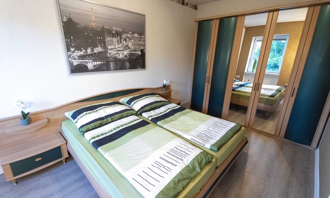 Bad Voeslau Apartment | Apartment with bedroom and sofa bed in the living room