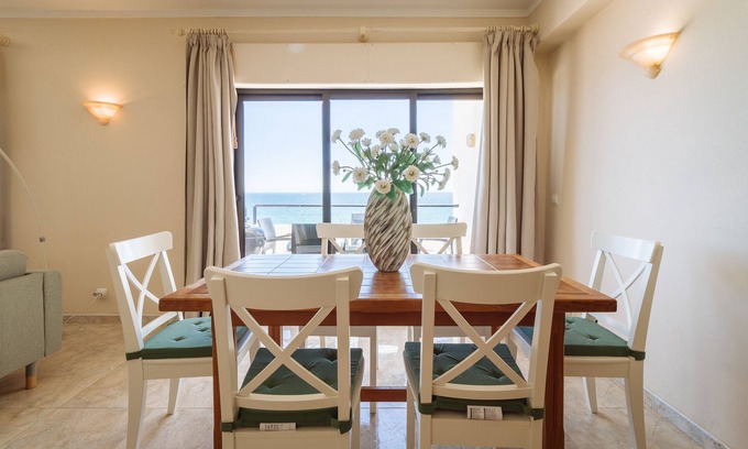 Armacao de Pera Apartment | Apartment with fantastic sea view only 20m from the beach