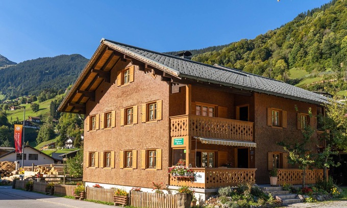 Silbertal Apartment | Apartment with sauna near the ski resort