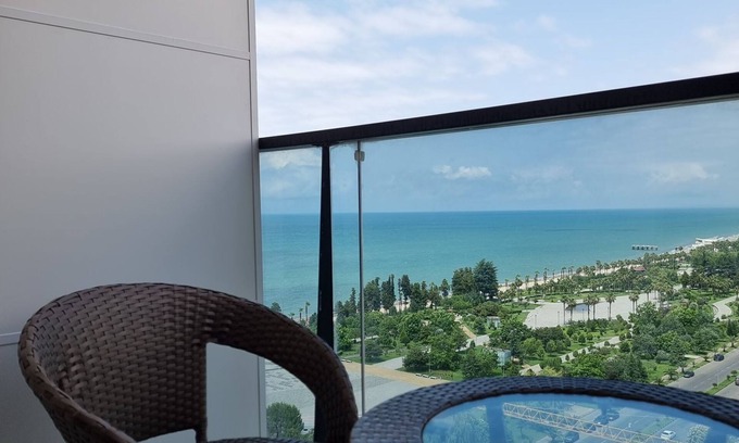 Batumi Apartment | Apartment with view of the sea and city 2A