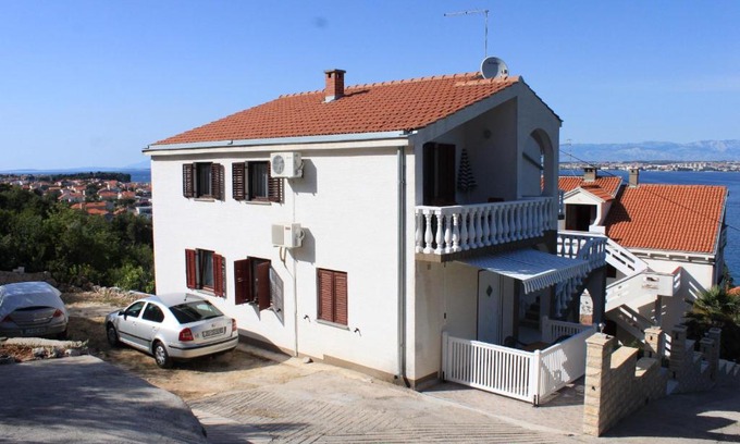 Kali Apartment | Apartments by the sea Kali, Ugljan - 8202