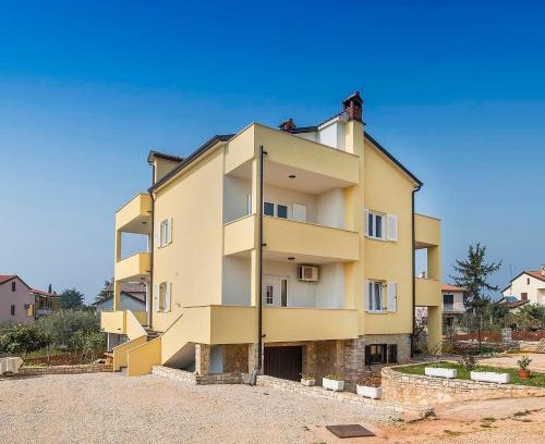 Lovrecica Apartment | Apartments Goltes