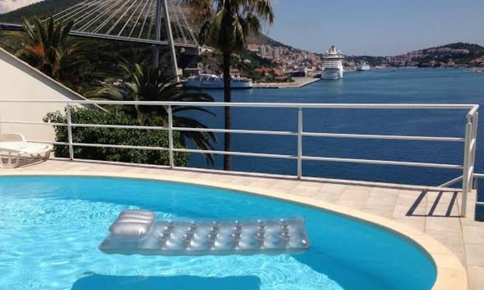 Lozica Apartment | Apartments Lozica - Studio Apartment with Terrace and Sea View