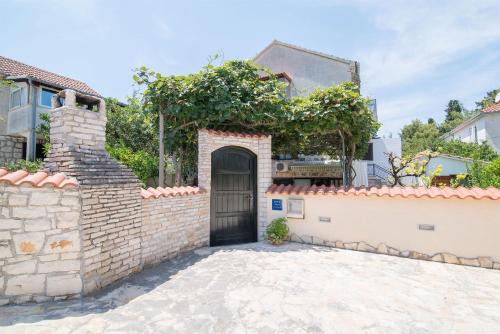 Supetar Apartment | Apartments Natasa