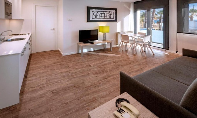 Castelldefels Apartment | Apartments Playa de Castelldefels