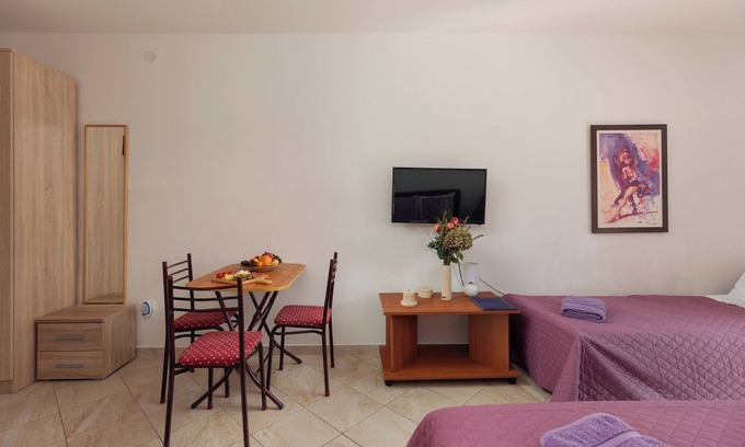 Bijela Apartment | Apartments Villa Mia (114661-A4) - Bijela