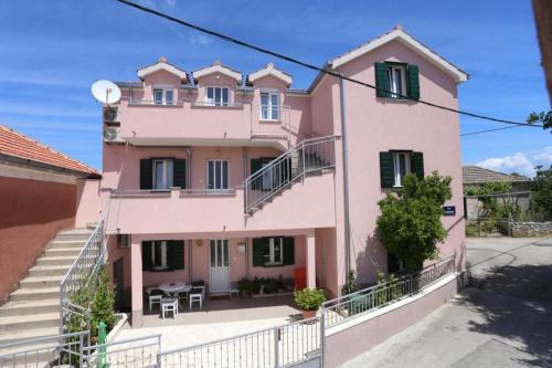 Municipality of Trogir Apartment | Apartments with parking spaces Zedno, Ciovo - 23279