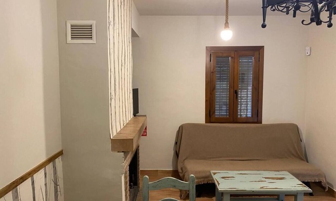 Huetor Santillan House | Apiedesierra Granada - Casa Rural Carrasco