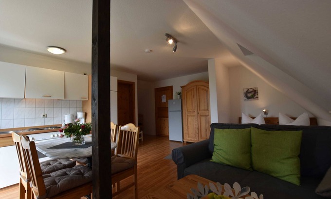 Insel Poel Apartment | App.2/1-room (2 adults), attic - Ferienwohnungen Zum Breitling OVS 691