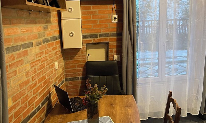 Rambouillet Apartment | Apparently 5' from Rambouillet Park, 45' from Montparnasse Ideal for teleworking
