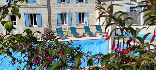 Chaniers House | Appart'é Nature L'ESCALE - Saintes - Piscine, Parking, Terrasse, Wifi