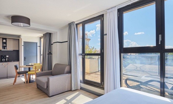 Sud Apartment | Appart Hotel Odalys City Aix en Provence Les Floridianes