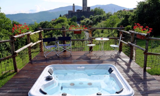 Villafranca in Lunigiana Apartment | Appartamenti l'Olivo