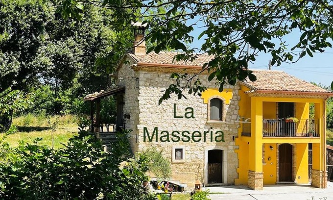 Busso Ski Chalet | Appartamento in casale rustico - La Masseria