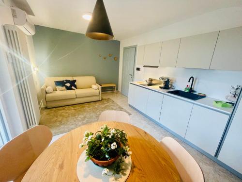 Borgofranco d'Ivrea Apartment | Appartamento Maison Sabrina con vista giardino