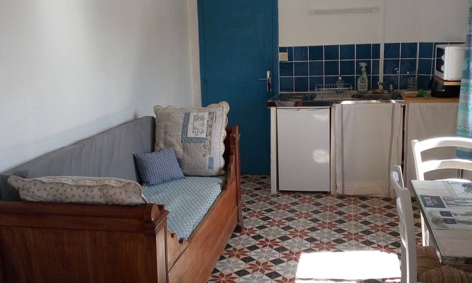 Saint-Christol-Les-Ales House | Appartement Dans mas Cévenol