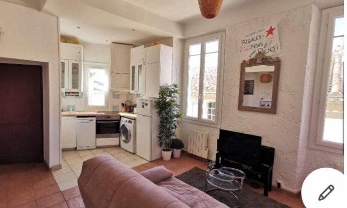 La Ciotat Apartment | Appartement 2 Chambres en Plein Centre Ville et au Calme