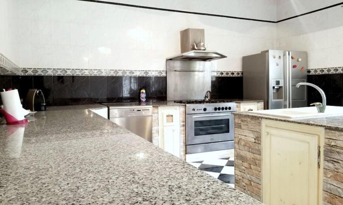Bir El Djir Apartment | Appartement 200 m 2 + 5 min du c.c.o