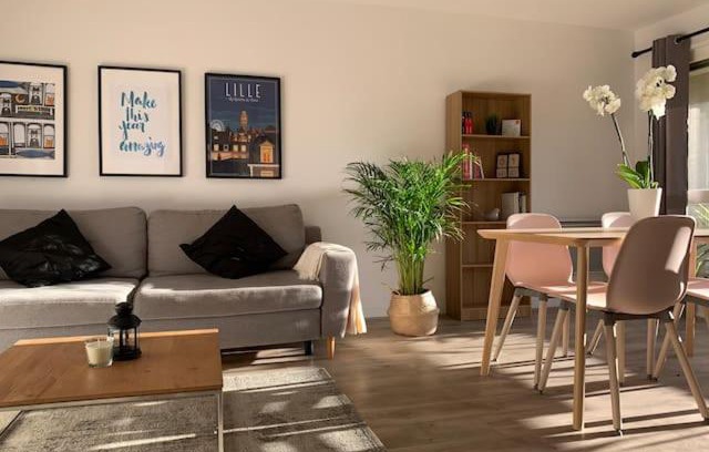 Douvaine Apartment | Appartement avec terrasse, proche Genève & lac Léman