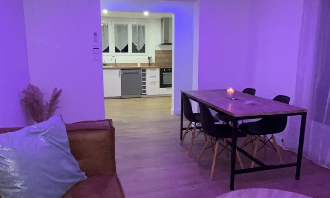 Pontault-Combault Apartment | Appartement Douillet à 25 Minutes de Paris - F3
