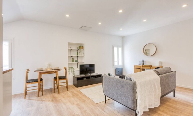 Argenteuil Apartment | Appartement Denys - Welkeys