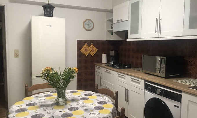 Canet-Plage Apartment | Appartement en rez de Chaussée de Villa en Bord de Mer, 150 m de la Plage