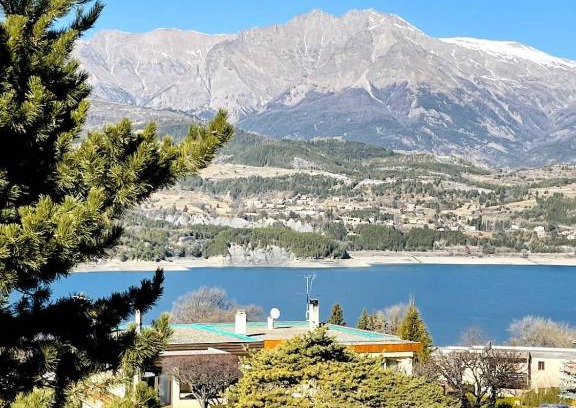 Savines-le-Lac Apartment | Appartement lumineux proche plage et parking