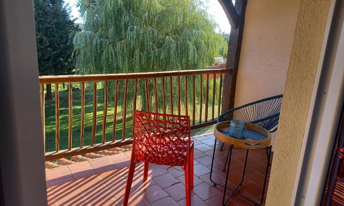 Saint-Hilaire-du-Bois Apartment | Appartement, meublé tourisme, Gîte la Maillée