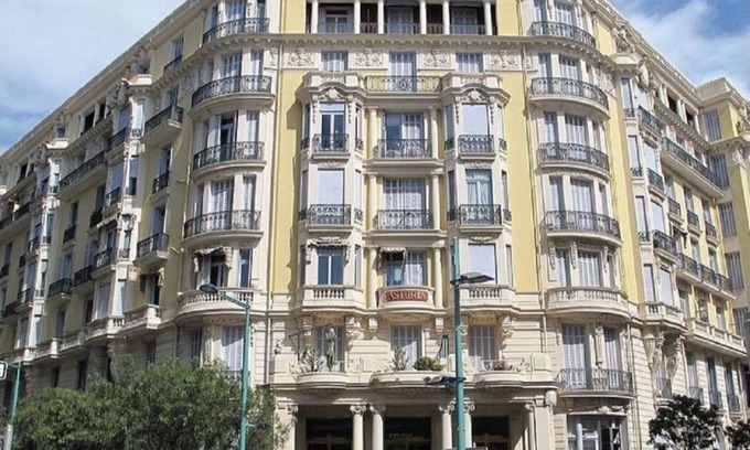 Alpes-Maritimes Apartment | Appartement Proche mer Refait à Neuf Avec Mezzanine