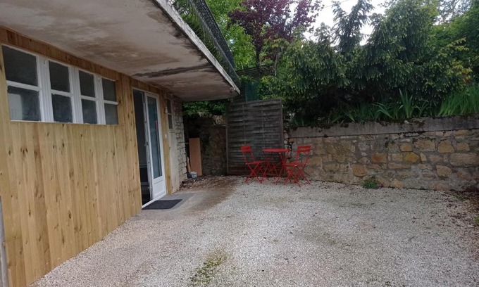 Gourdon Apartment | appartement rez de chausse