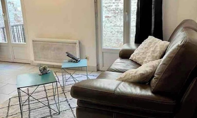 Anatole France Danton Apartment | Appartement Spacieux Proche de la Gare
