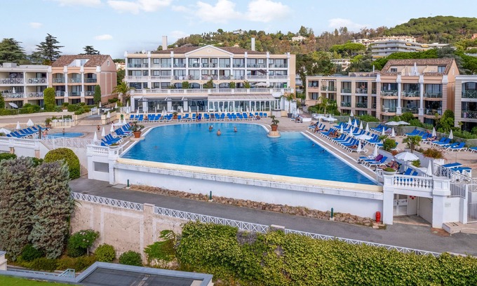 Cannes La Bocca Apartment | Appartement Wemyssia - Welkeys