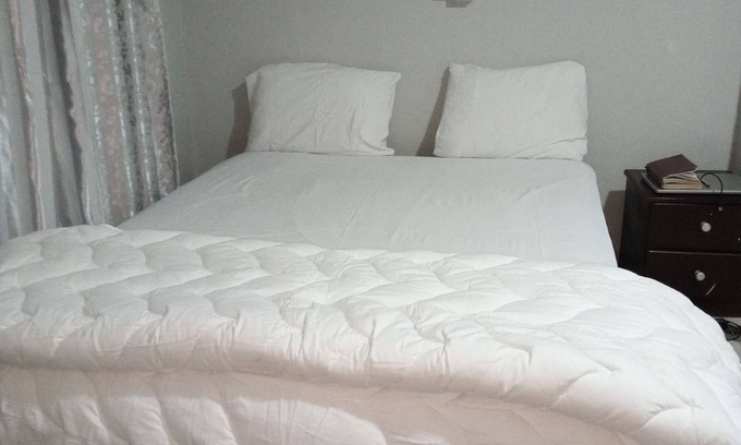 North Legon Apartment | Apple House, Exquisite but affordable rooms for your vacation relaxation.