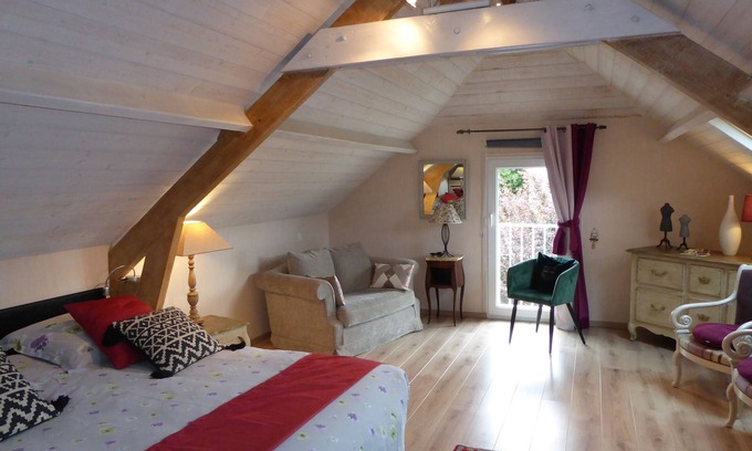 Saint-Lunaire Apartment | Appt labeled 4 stars, beach 300m near Dinard, quiet, garden, Wifi